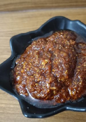 A picture of Laal Mirch Chutney.