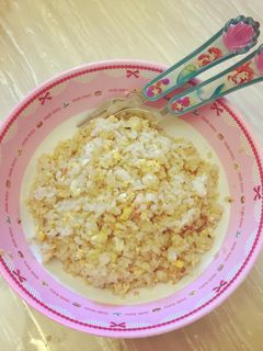 รูปของ ข้าวผัดกุ้งผักซ่อนแอบ อาหารเด็ก