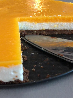 Mangós túrótorta recept fotója