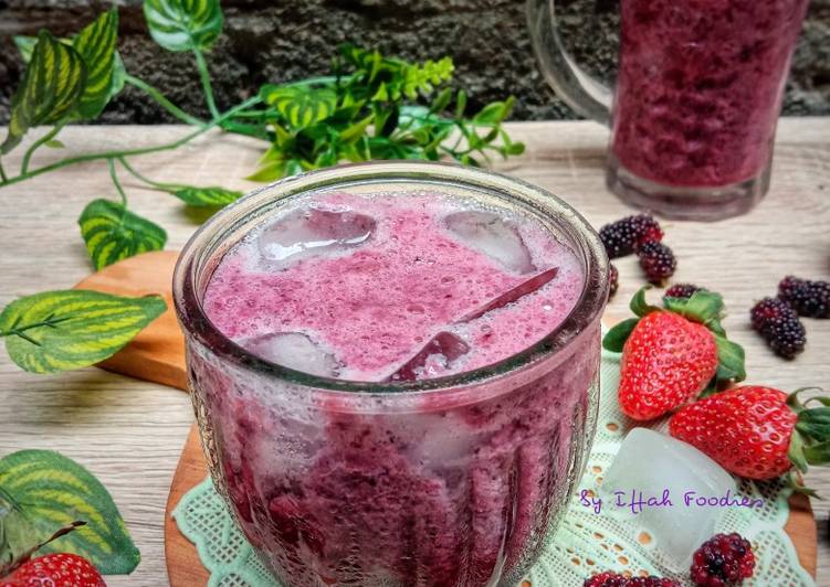 Cara Gampang Membuat Mix Berry Juice, Bikin Ngiler