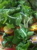 Ensalada de rúgula y tomates cherry