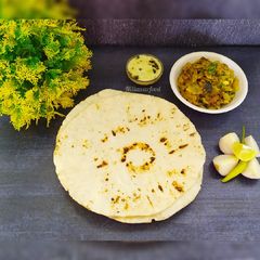 A picture of TANDALACHI BHAKRI (RICE FLOUR BREAD).