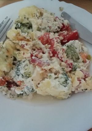Brokkoli és paradicsom bacon recept fotója