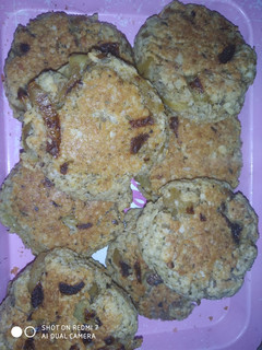 Una foto de Scones de avena, queso y cebolla