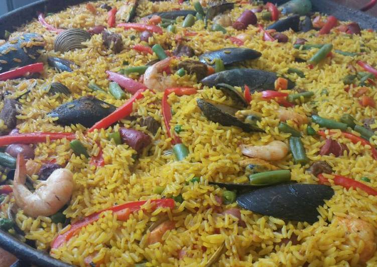 Paella valenciana