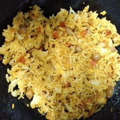A picture of Peanut egg fried rice.