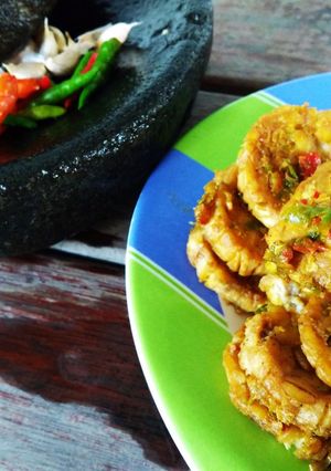 Foto resep Tempe goreng penyet sambal bawang