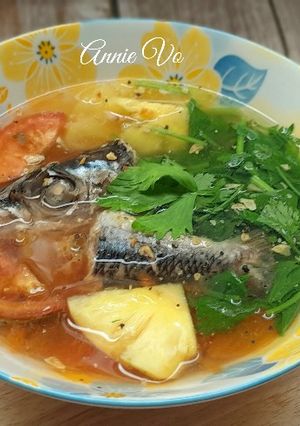 Hình của món Canh cá chuồn nấu ngót.
