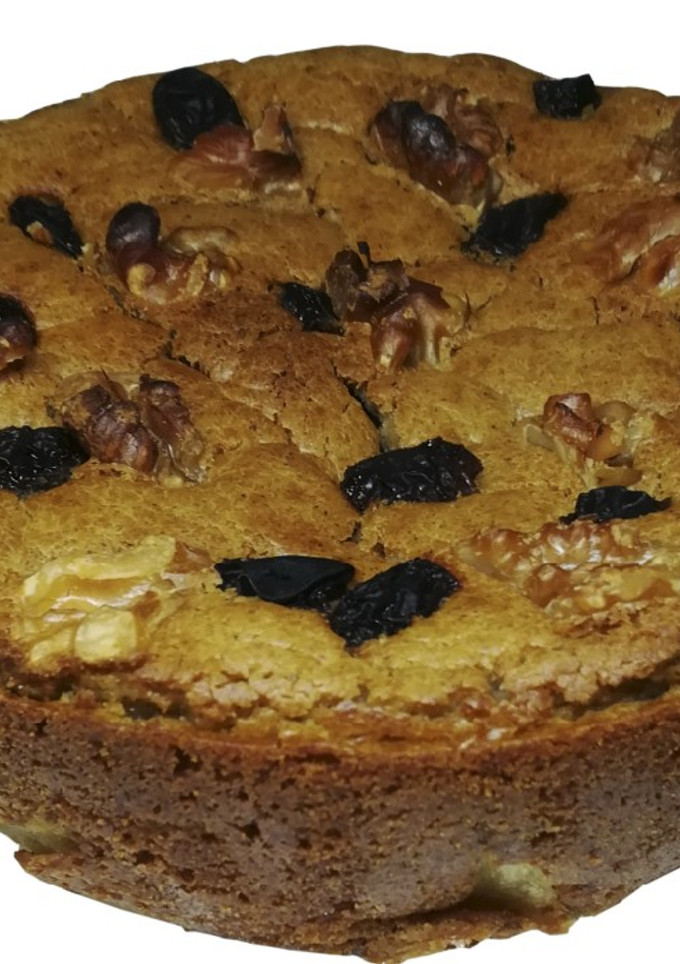 Una foto de Pudding de manzana con pasas y nueces