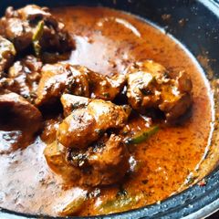 A picture of Creamy coconut chicken livers.