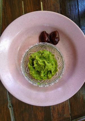 Foto resep Snack mpasi 6 bln: pure alpukat saus kurma