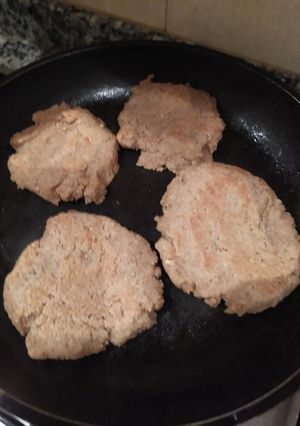 Una foto de Hamburguesas de atún sin gluten, la idea original no es mía