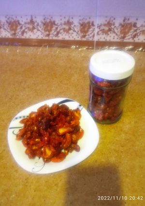 عکسی از دستور گوجه خشک شده