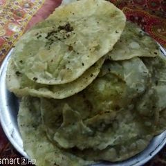 A picture of My new recipe mater ki kachori.