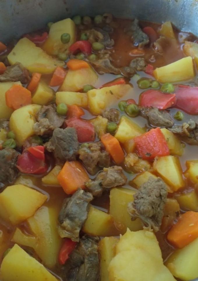 Una foto de Carne guisada con patatas