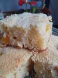 Torta dulce de coco y durazno