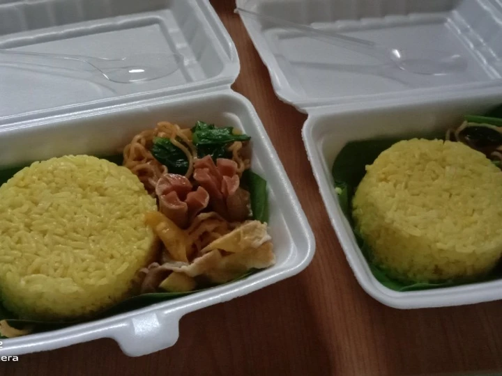 Langkah Gampang Membuat Resep  Nasi kuning simpel yang Enak, Lezat Sekali