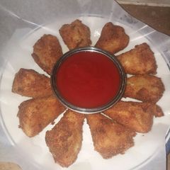 A picture of Chicken cheese crispy cone.