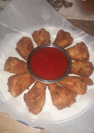 A picture of Chicken cheese crispy cone.