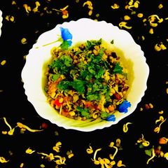 A picture of Mixed Sprouts Poha.