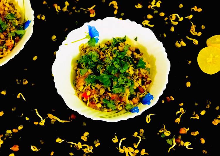 Steps to Prepare Perfect Mixed Sprouts Poha