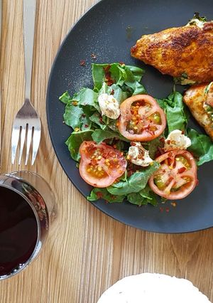 A picture of Creamy Spinach Stuffed Chicken.