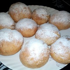 A picture of Cinnamon roll's.