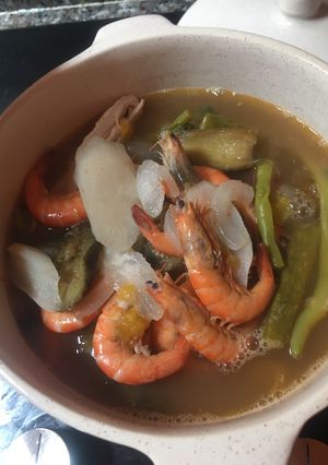 A picture of Shrimp and Salmon Belly Sinigang na Kamias.
