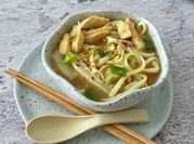 A picture of onion broth