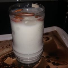 A picture of Almond shake.