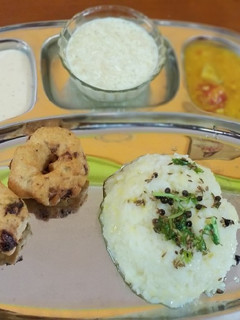 உளுந்த வடை😋🤤🤤😋 செய்முறை முக்கிய புகைப்படம்