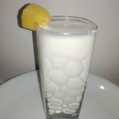 A picture of Pineapple Smoothie.