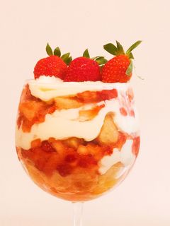 Eper tiramisù limoncello (citromlikőr) krémmel 🇮🇹Tiramisù alle fragole con crema di limoncello recept fotója