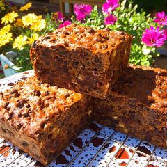A picture of #Helpfulcook Fruit cake.