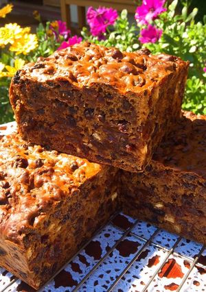 A picture of #Helpfulcook Fruit cake.