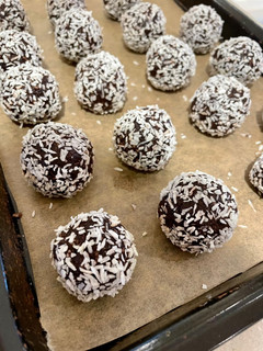 A picture of Sugar Free Chocolate, Coconut & Walnut Energy Balls 🥥.