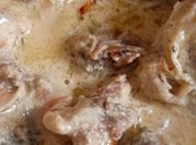 A picture of cloves elaichi