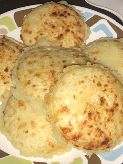 Una foto de Arepas de yuca caseras