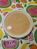 Sopa de cebolla con flores y soja texturizada