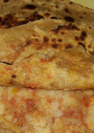 A picture of Double layers Potato Parantha.