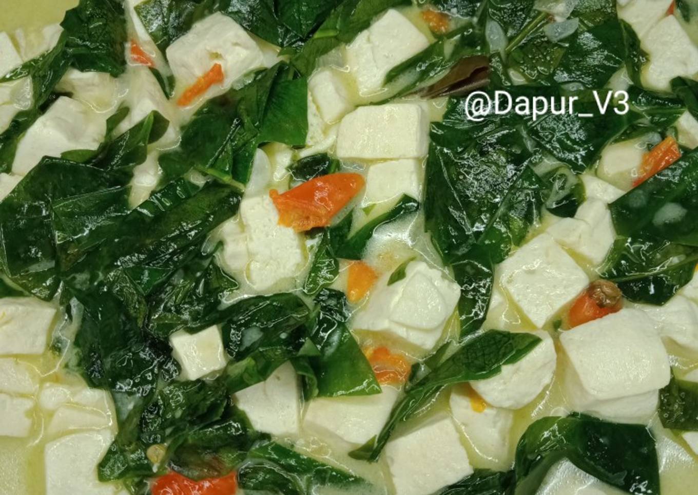 Tahu dan daun so kuah santan