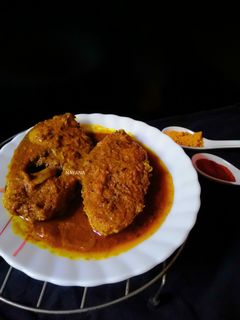 রুই মাছের ঝোল (Rui macher jhol recipe in Bengali) রেসিপির প্রধান ছবি