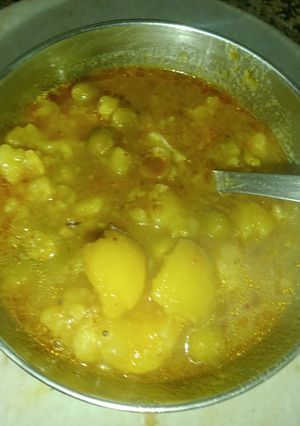 मटर आलू (Matar aloo recipe in Hindi) रेसिपी मुख्य फोटो