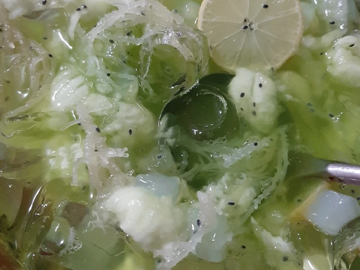 Langkah Mudah untuk Membikin Resep Es Rumput Laut lemon yang Bikin Ngiler Anti Ribet, Lezat