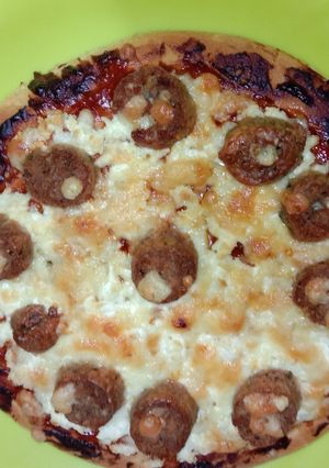 A picture of Pizza.