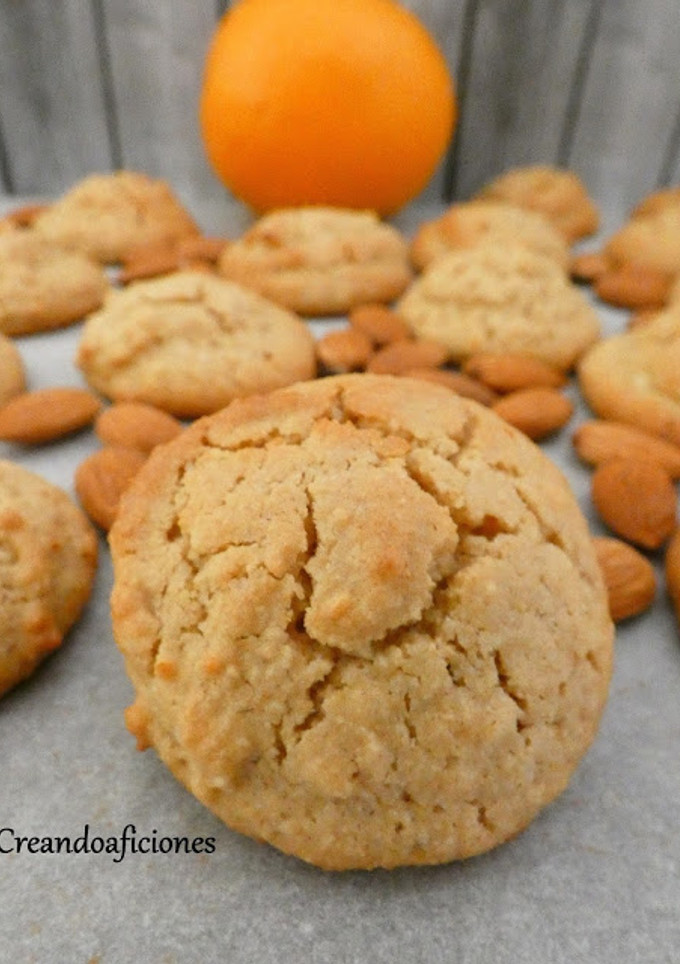 Una foto de Galletas de almendra y naranja