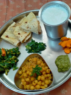 મૂળા ની ભાજી (Mula bhaji Recipe in Gujarati) રેસીપી મુખ્ય ફોટો
