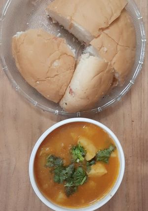 बटाटा पाटल भाजी (Batata Patal Bhaji Recipe In Hindi) रेसिपी मुख्य फोटो