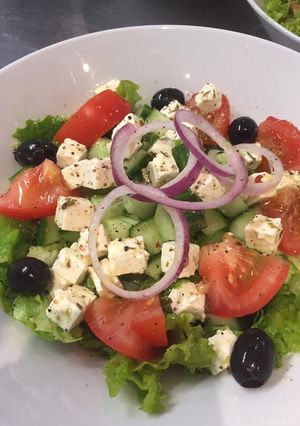 Une photo de Salade grecque 🥗🇬🇷