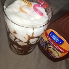 Easy banana chocolate shake A picture of Easy banana chocolate shake.
